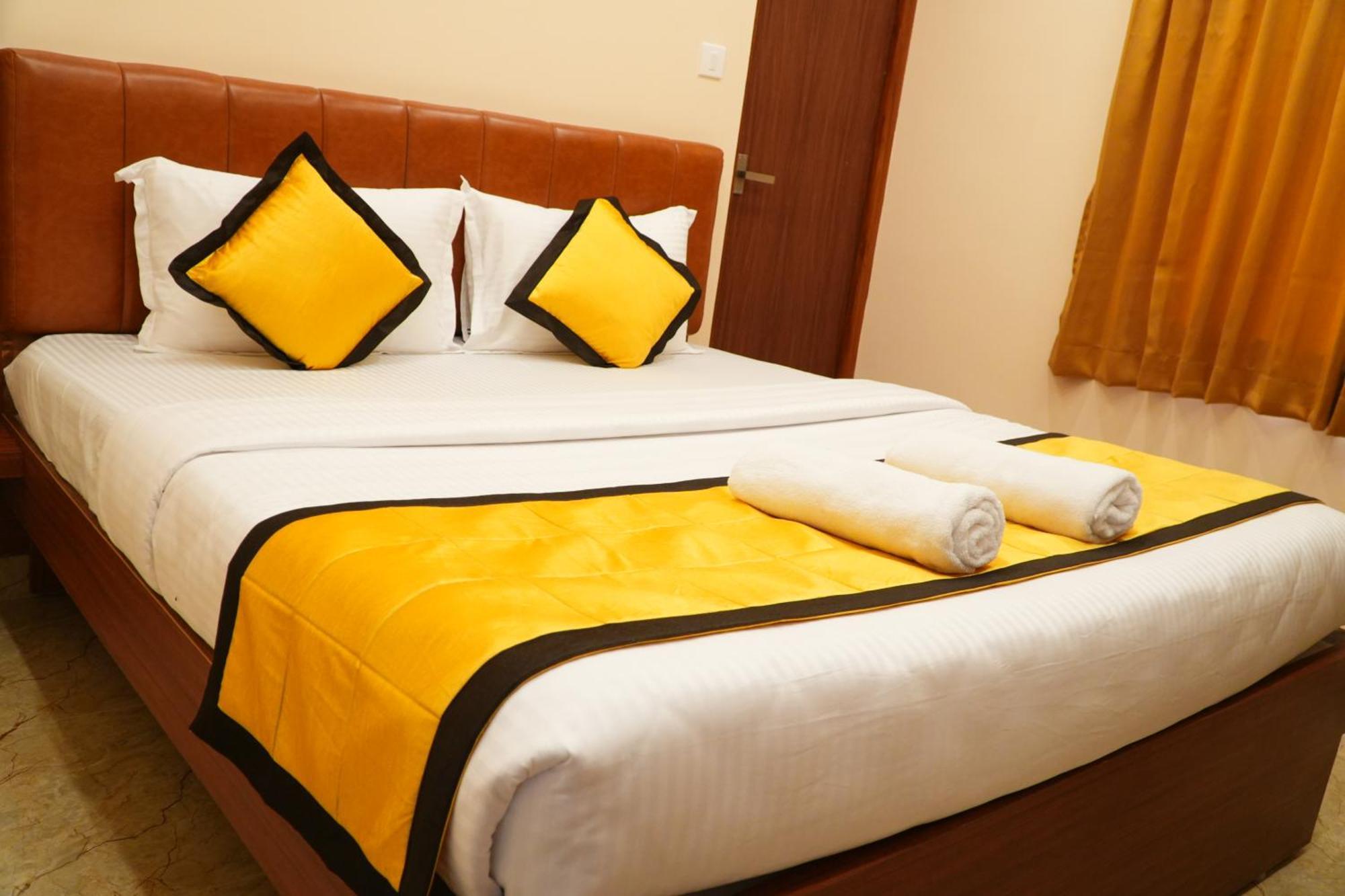 Uj Pallazzio - Business Class Luxury Hotel Tiruvannamalai Exterior photo